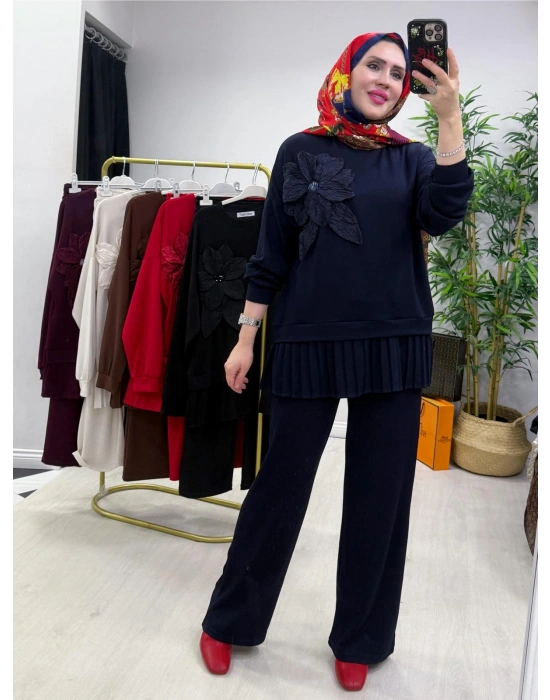 Gül Broş Detaylı Oysho Kumaş Takım Lacivert