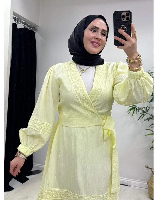 Güpür Detaylı Etekli Takım Açık Sarı