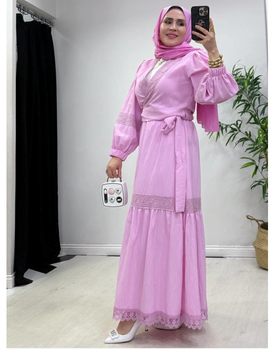 Güpür Detaylı Etekli Takım Toz Pembe