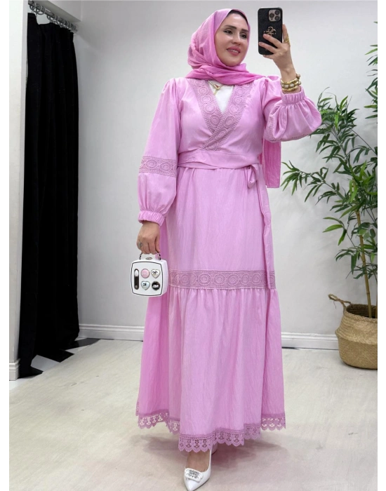 Güpür Detaylı Etekli Takım Toz Pembe