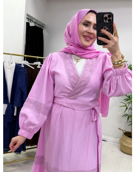 Güpür Detaylı Etekli Takım Toz Pembe