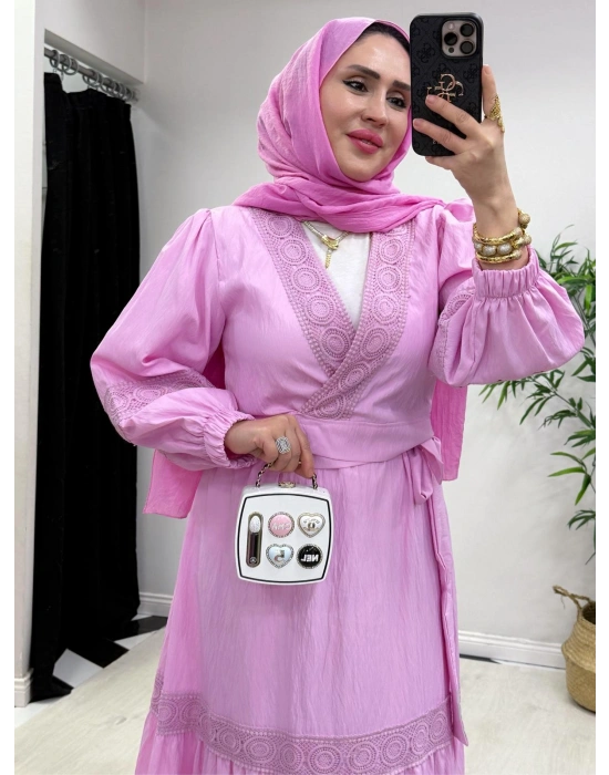 Güpür Detaylı Etekli Takım Toz Pembe