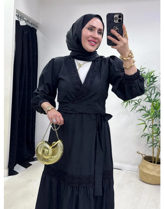 Güpür Detaylı Etekli Takım Siyah