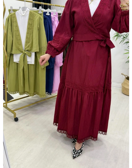 Güpür Detaylı Etekli Takım Bordo