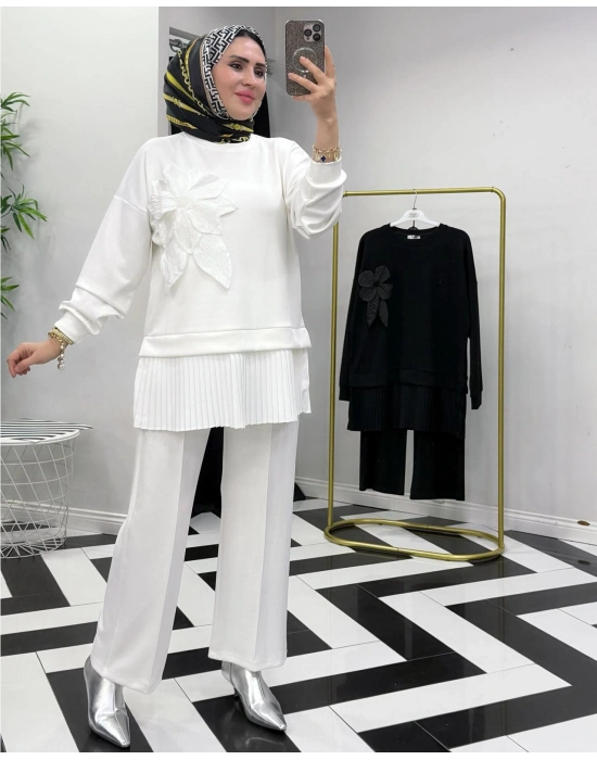 Broş Detaylı Takım Beyaz