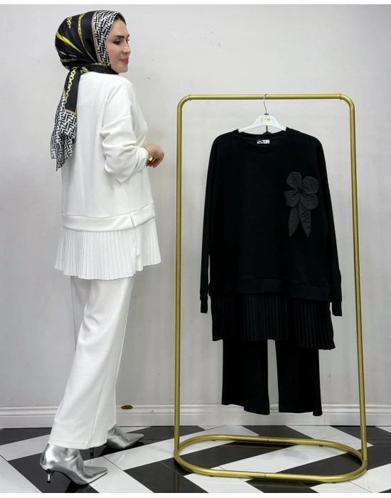 Broş Detaylı Takım Beyaz