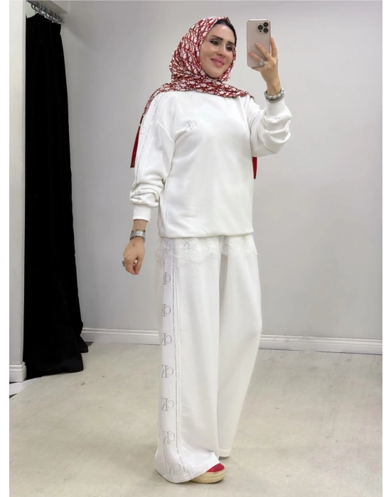 CK Spor Taşlı Takım Beyaz