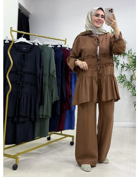 Fırfır Detaylı Modal Takım Taba