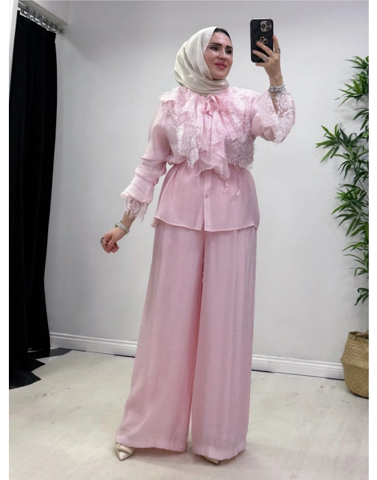 Güpür Detaylı Takım Pembe