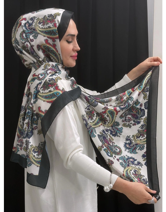 Jakar Şal Beyaz Siyah