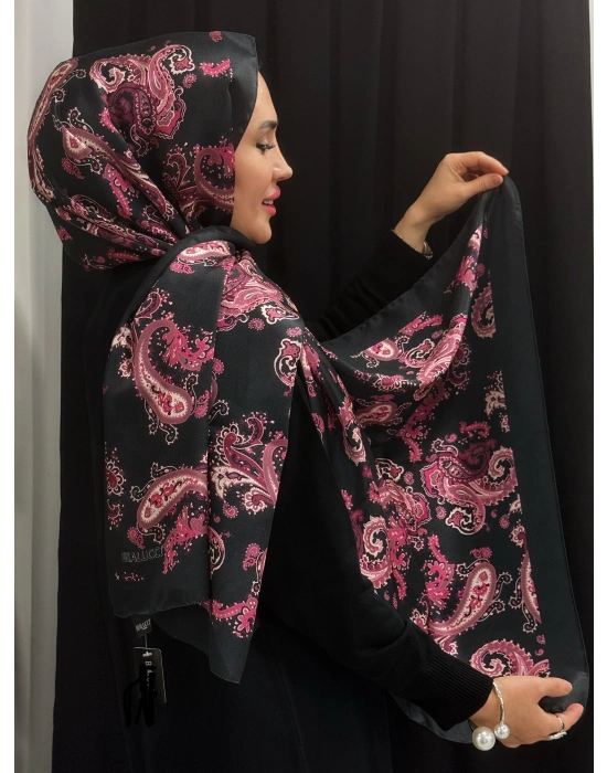 Jakar Şal Siyah Gül