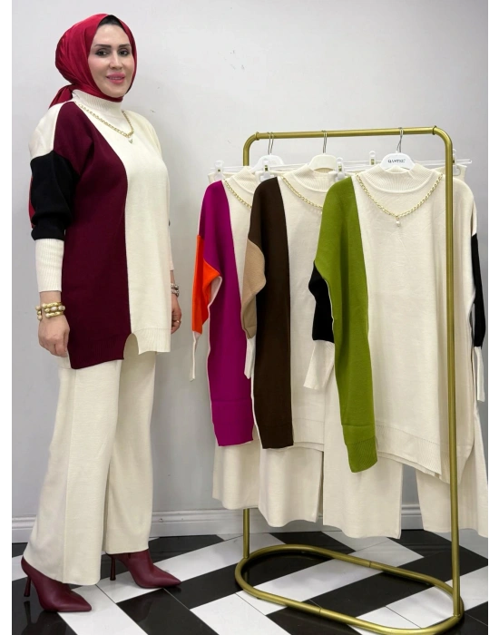 Kendinden Kolye Detaylı Triko Takım Bordo