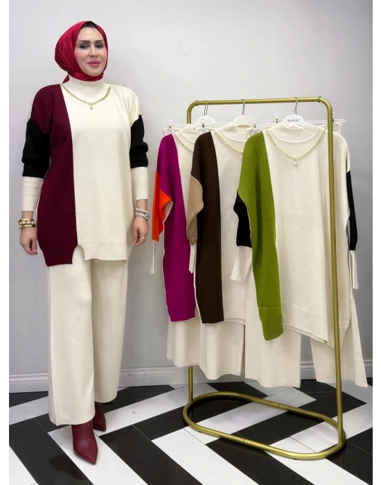 Kendinden Kolye Detaylı Triko Takım Bordo