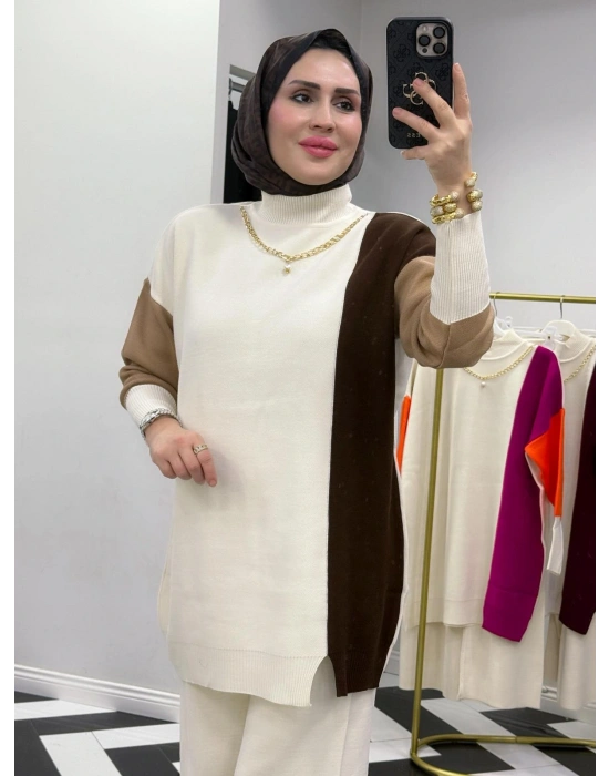 Kendinden Kolye Detaylı Triko Takım Kahverengi