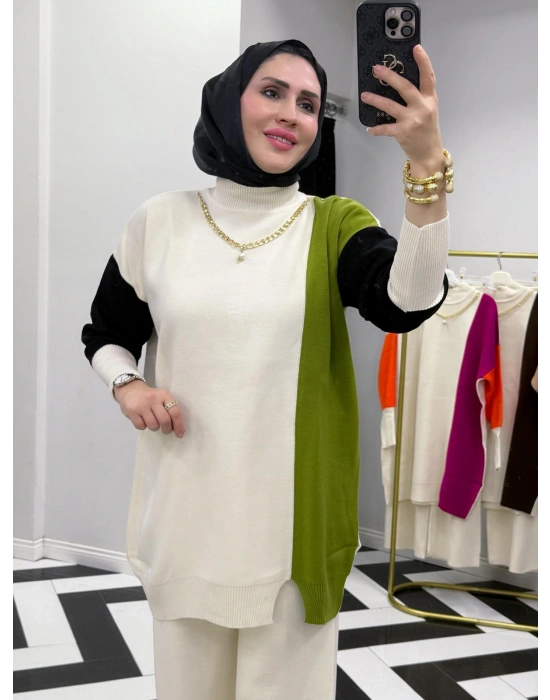 Kendinden Kolye Detaylı Triko Takım Yeşil