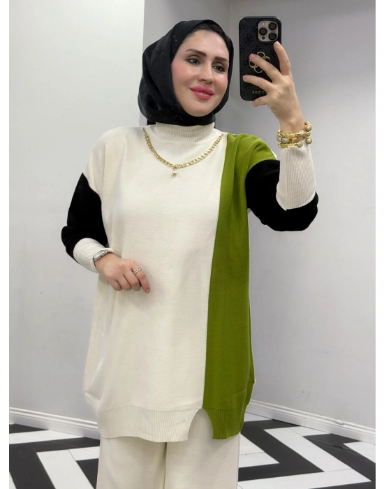 Kendinden Kolye Detaylı Triko Takım Yeşil