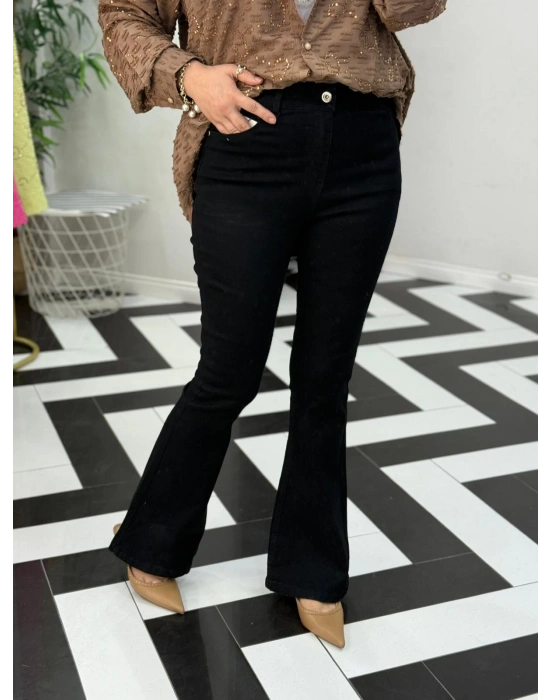 Likralı Esnek Kot Pantolon Rahat Kalıp Siyah Renk