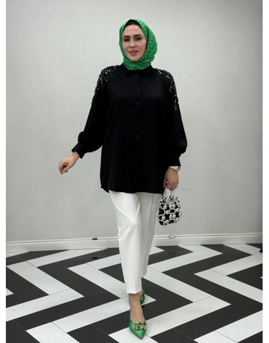 Omuz Taş İşlemeli Şık Siyah Gömlek