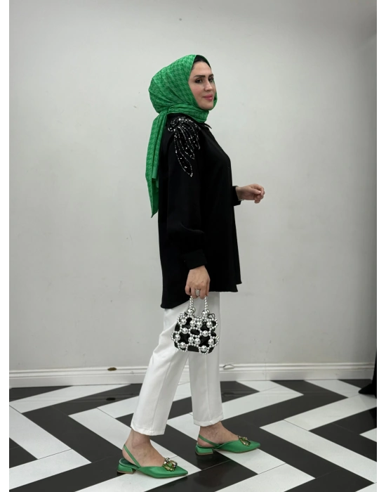 Omuz Taş İşlemeli Şık Siyah Gömlek