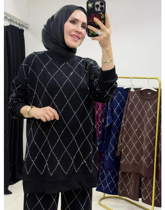 Taşlı Baklava Desen Takım Siyah