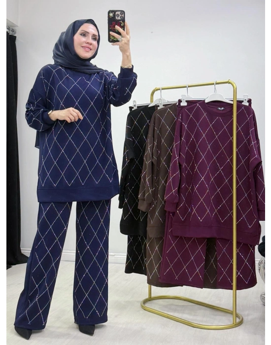 Taşlı Baklava Desen Takım Lacivert