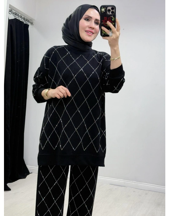 Taşlı Baklava Desen Takım Siyah