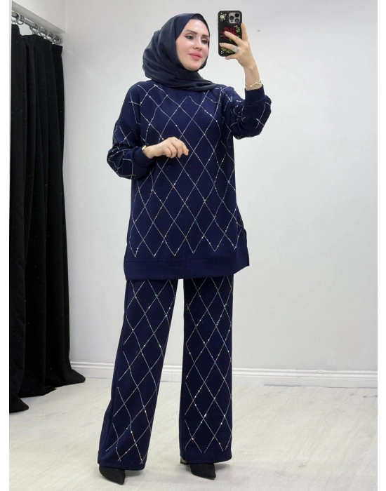 Taşlı Baklava Desen Takım Lacivert