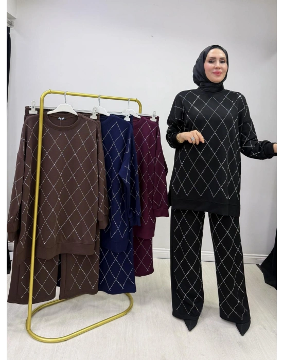 Taşlı Baklava Desen Takım Siyah