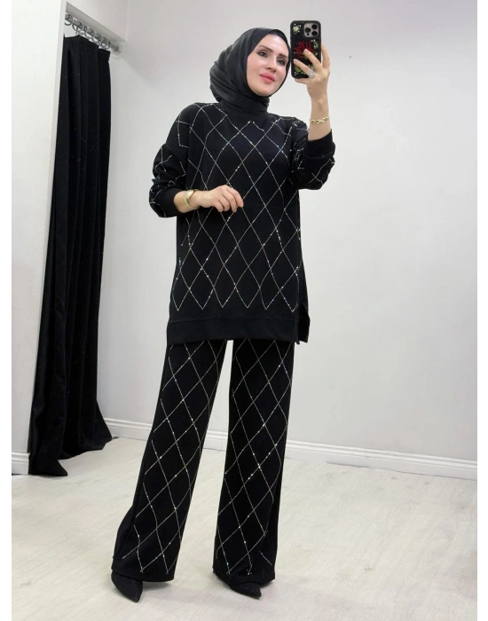 Taşlı Baklava Desen Takım Siyah