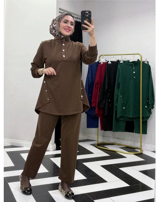 Yeni Sezon Spor Takım Kahverengi