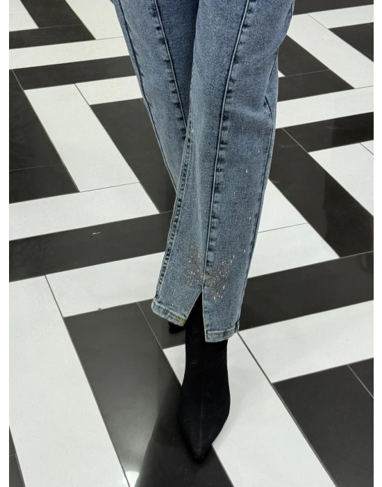 Yeni Sezon Taş Detaylı Jean