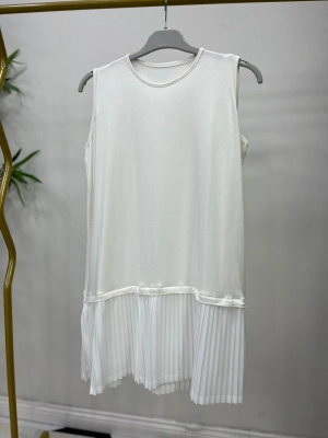 Etek Ucu Piliseli İçlik Beyaz