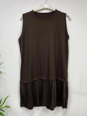 Etek Ucu Piliseli İçlik Kahverengi