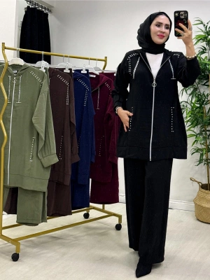 Zımba Detaylı Takım Siyah