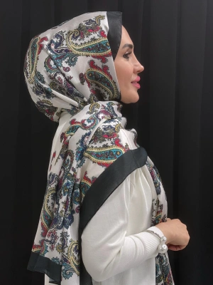 Jakar Şal Beyaz Siyah