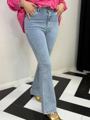 Likralı Esnek Kot Pantolon Rahat Kalıp Mavi Renk