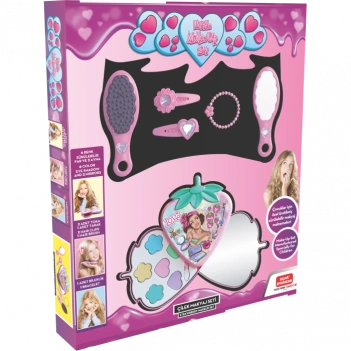 Little Make Up Set (Strawberry form)