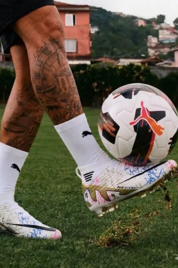 Air Beyaz Futbol Akademik Krampon - Kaymaz Taban Halı Saha Ayakkabısı 565