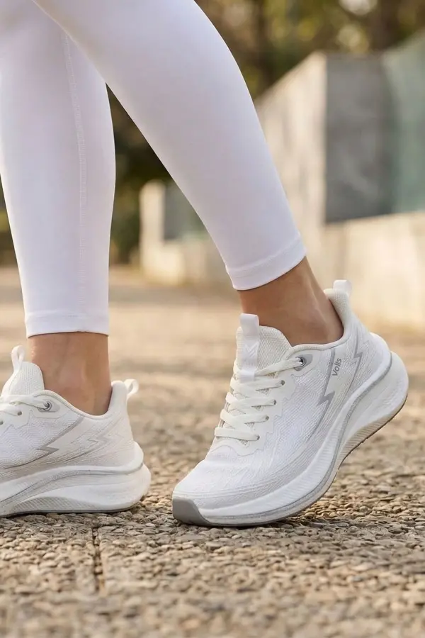 Stride Air Pro : Ultra Hafif Nefes Alabilir Kadın Beyaz Spor Ayakkabı