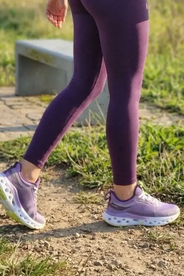 Air-Stride Pro: Nefes Alabilen ve Yüksek Tabanlı Kadın Günlük Yürüyüş Ayakkabısı – Mor