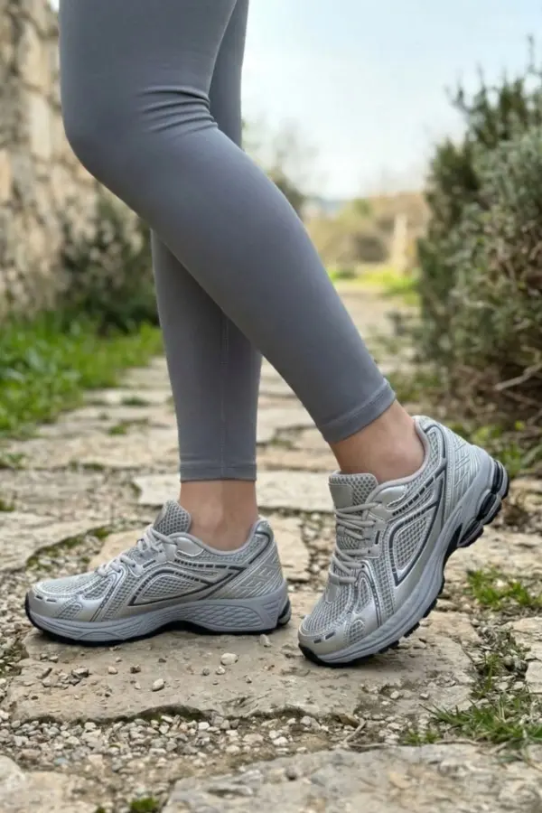 Glow Retro Unisex Antrenman ve Yürüyüş Ayakkabısı - Silver