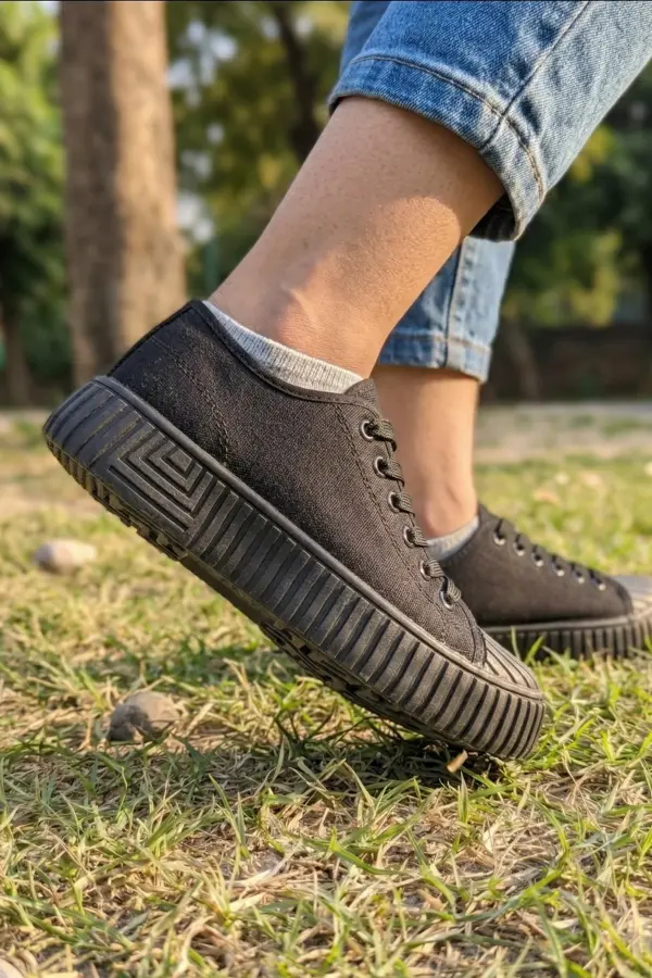 Unisex Çocuk Siyah Lifestyle Günlük Ayakkabı - Dayanıklı Tırtıklı Kalın Taban