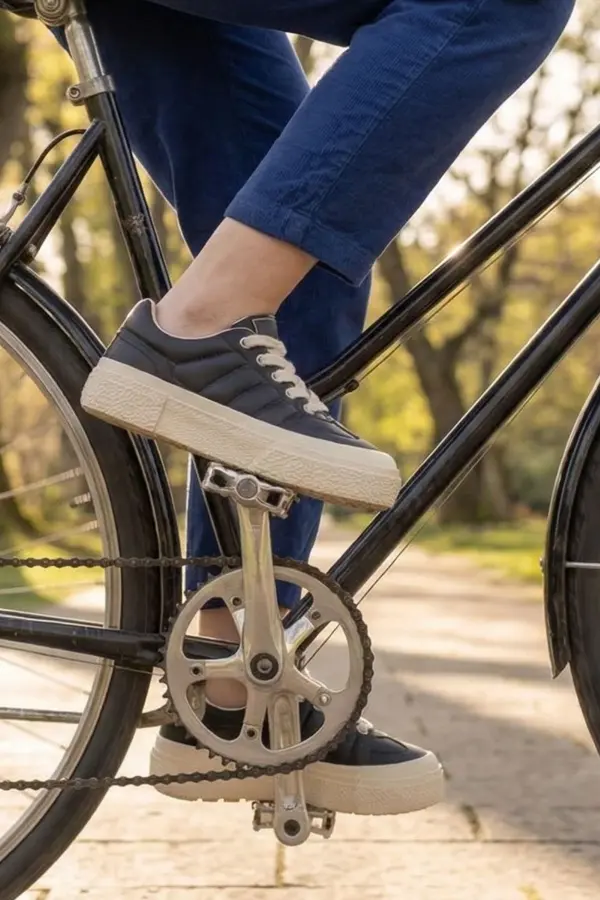 Urban Platform: Vegan Deri Kalın Tabanlı Günlük Kadın Sneaker Siyah