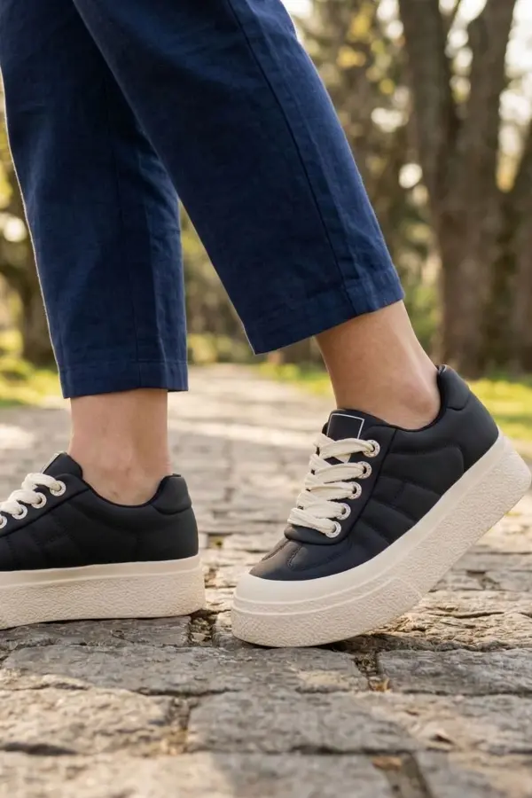 Urban Platform: Vegan Deri Kalın Tabanlı Günlük Kadın Sneaker Siyah