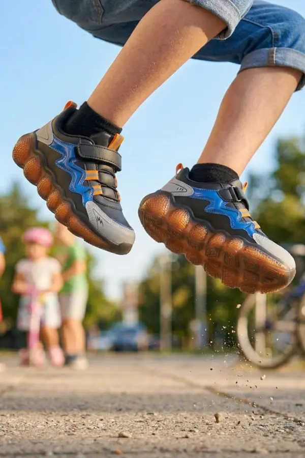 Thunder Işıklı Görünümlü Ortopedik Tabanlı Erkek Çocuk Spor Ayakkabı Lacivert