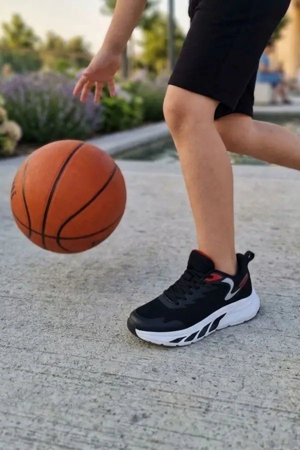 Magic Pro Siyah Kırmızı Detaylı Çocuk ve Genç Spor Ayakkabı