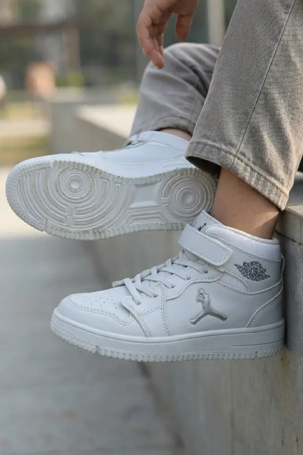 Eveji Beyaz Çocuk Basketbol Ayakkabısı - Yüksek Bilekli Cırt Cırtlı Sneaker