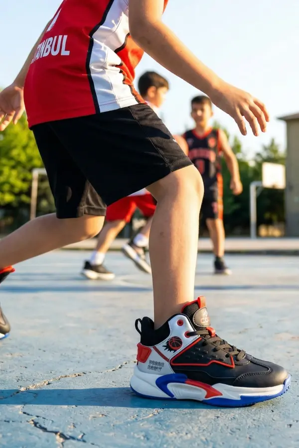 Garnett Profesyonel Görünümlü Çocuk Siyah Basketbol Ayakkabısı - Yüksek Taban Konforlu Model
