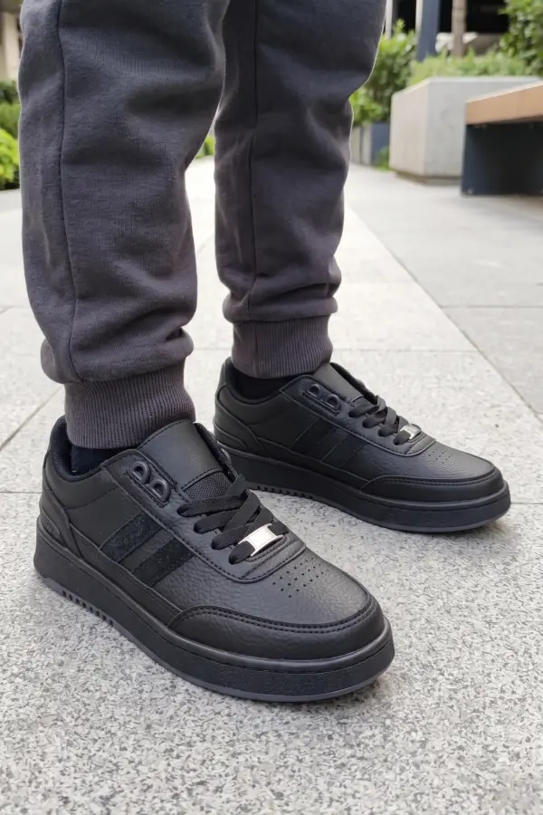 Black Legend Series: Siyah Unısex Çocuk Spor Ayakkabı