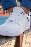 Color-Block Comfort: Beyaz-Mavi Detaylı Erkek Çocuk Spor Ayakkabı